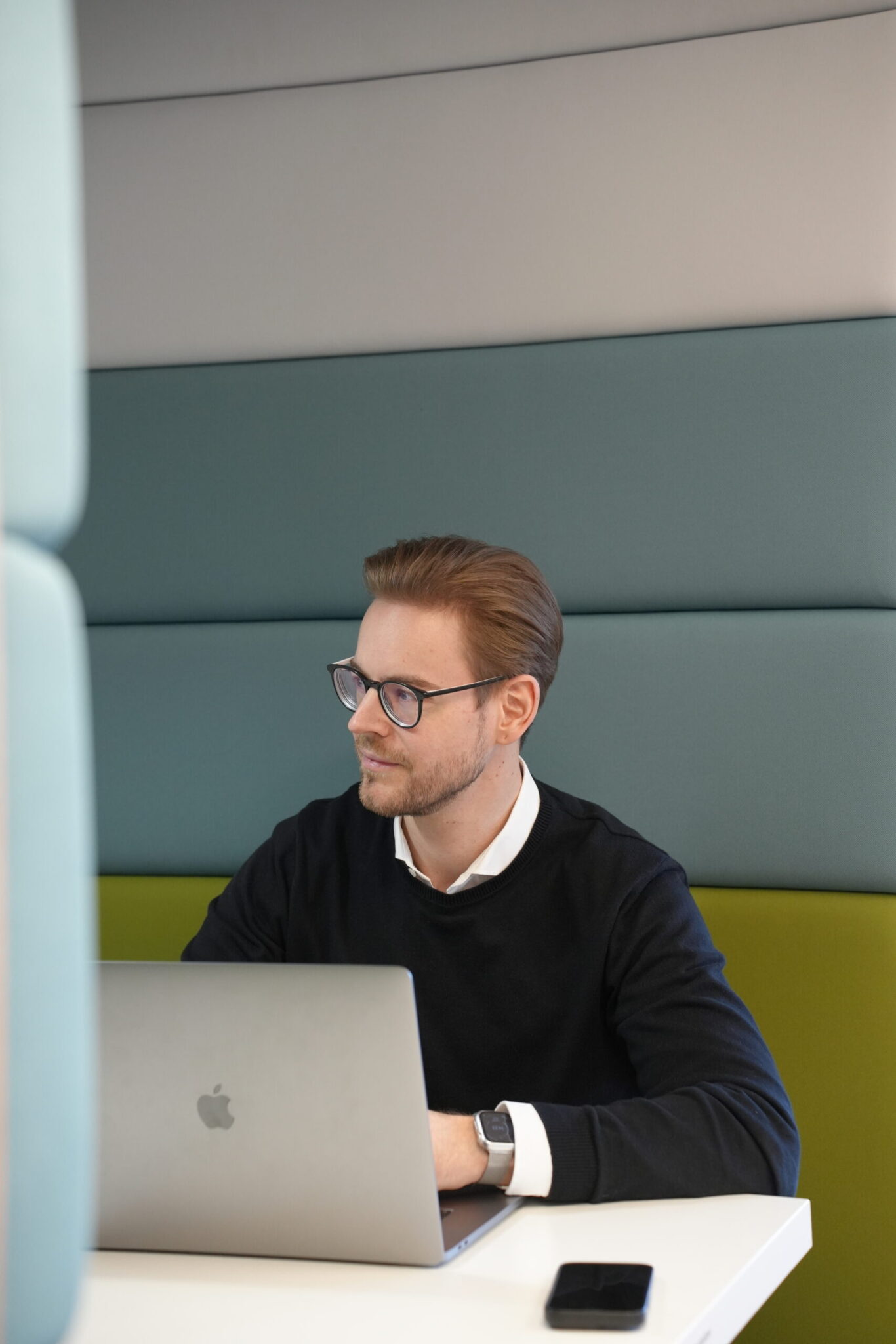 Robert Schepers während Analyse